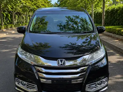 Honda Odyssey Hybrid | Luxury People Mover | Sydney
